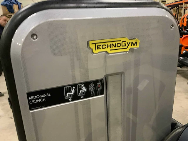 Technogym element abdominal crunch krachtstation - afbeelding 3 van  6