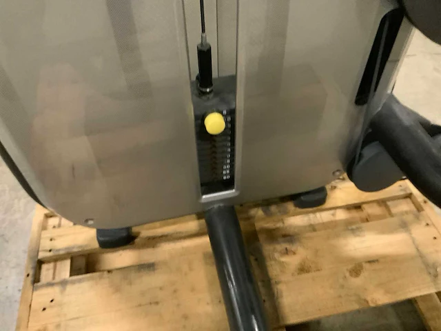 Technogym element abdominal crunch krachtstation - afbeelding 4 van  6