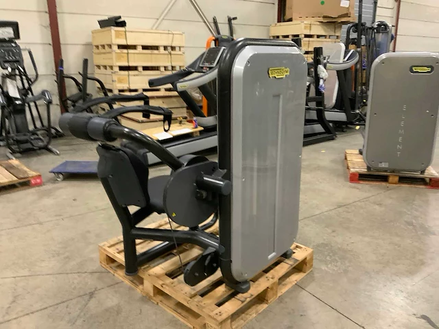 Technogym element abdominal crunch krachtstation - afbeelding 6 van  6