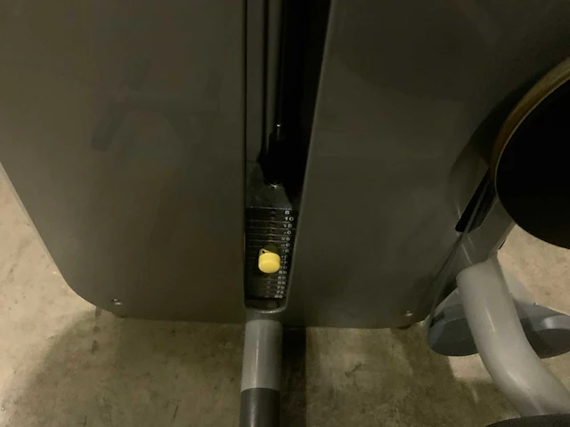 Technogym element abdominal krachtstation - afbeelding 4 van  5