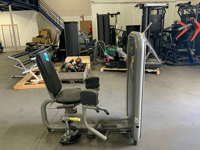 Technogym element abductor krachtstation - afbeelding 4 van  6