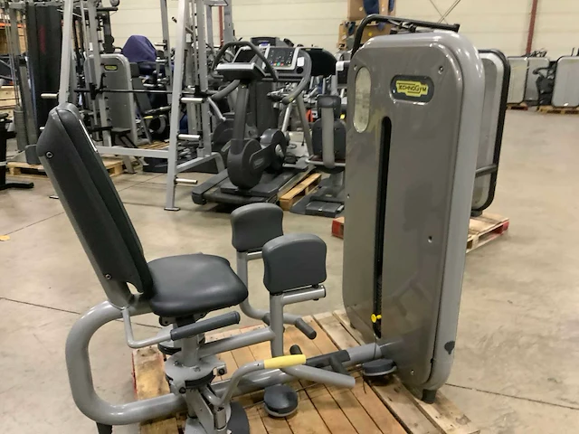 Technogym element abductor krachtstation - afbeelding 1 van  6