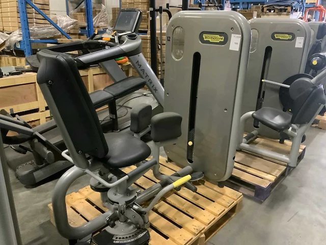 Technogym element adductie krachtstation - afbeelding 1 van  5