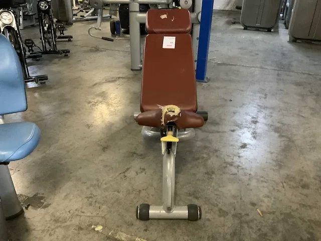Technogym element adjustable bench krachtstation - afbeelding 3 van  5