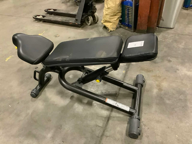 Technogym element adjustable bench krachtstation - afbeelding 3 van  4
