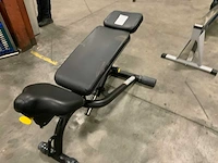 Technogym element adjustable bench krachtstation - afbeelding 4 van  4