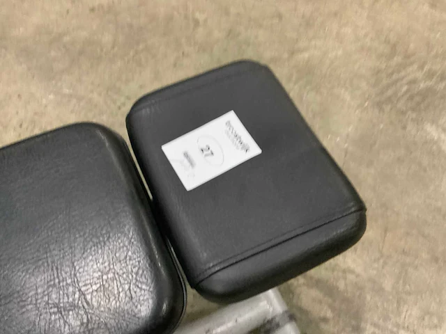 Technogym element adjustable bench krachtstation - afbeelding 3 van  4