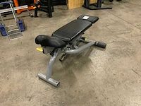 Technogym element adjustable bench krachtstation - afbeelding 4 van  4