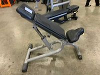 Technogym element adjustable bench krachtstation - afbeelding 3 van  4