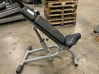 Technogym element adjustable bench krachtstation - afbeelding 1 van  5