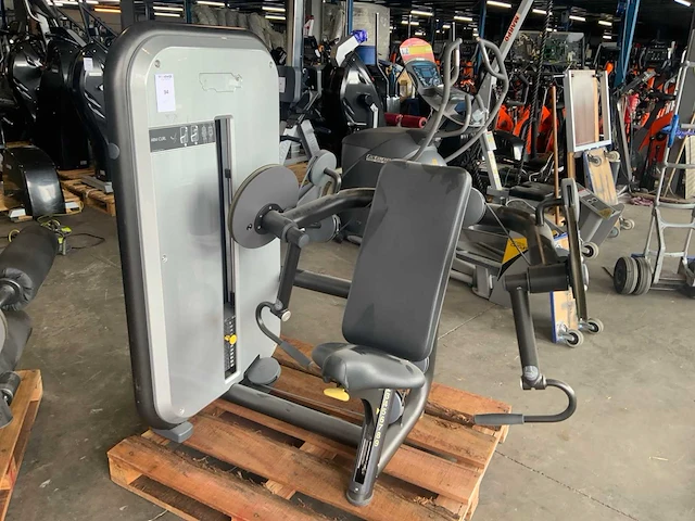 Technogym element arm curl krachtstation - afbeelding 1 van  4