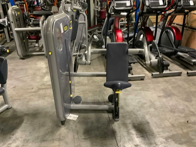 Technogym element arm extension krachtstation - afbeelding 4 van  5