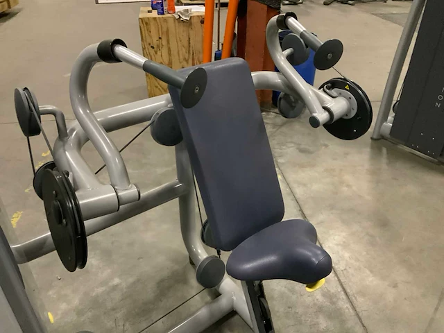 Technogym element arm extension krachtstation - afbeelding 6 van  6