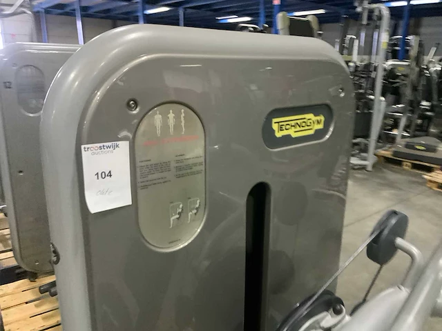Technogym element arm extension krachtstation - afbeelding 2 van  5
