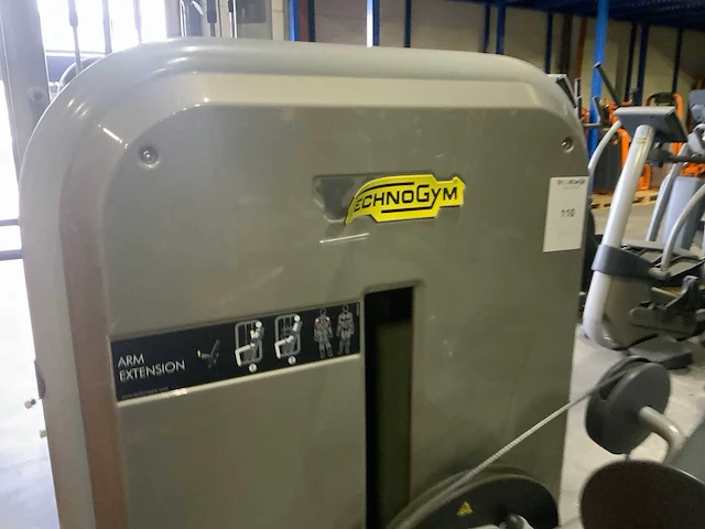 Technogym element arm extension krachtstation - afbeelding 2 van  5