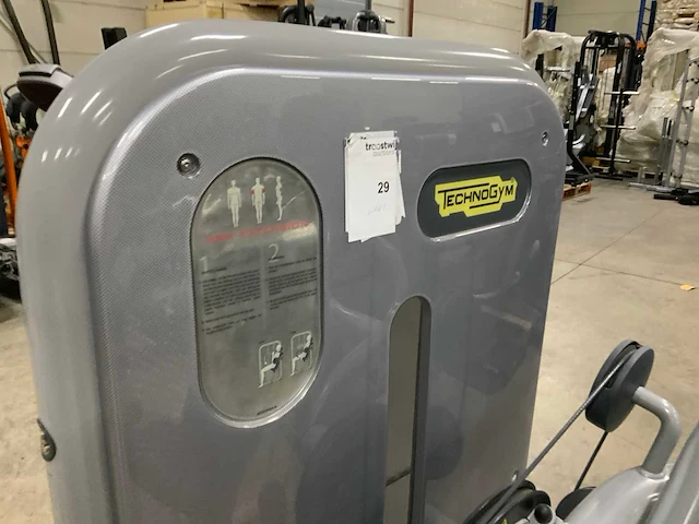 Technogym element arm extension krachtstation - afbeelding 2 van  5