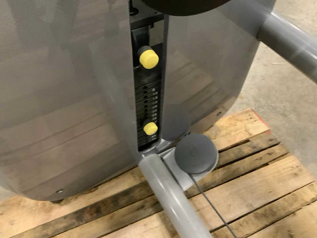 Technogym element arm extension krachtstation - afbeelding 3 van  5