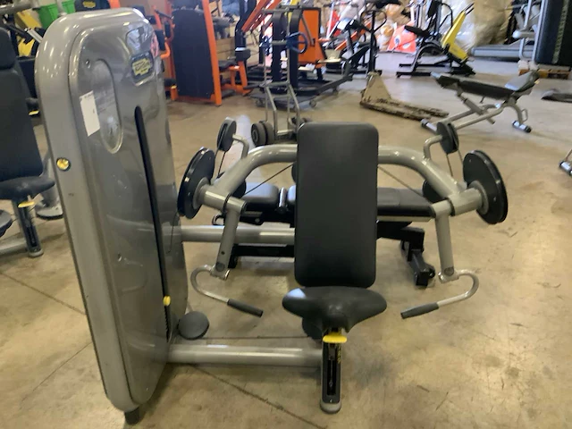 Technogym element armcurl krachtstation - afbeelding 4 van  6