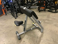 Technogym element biceps curl bench krachtstation - afbeelding 1 van  4