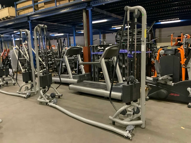 Technogym element cable cross krachtstation - afbeelding 2 van  7