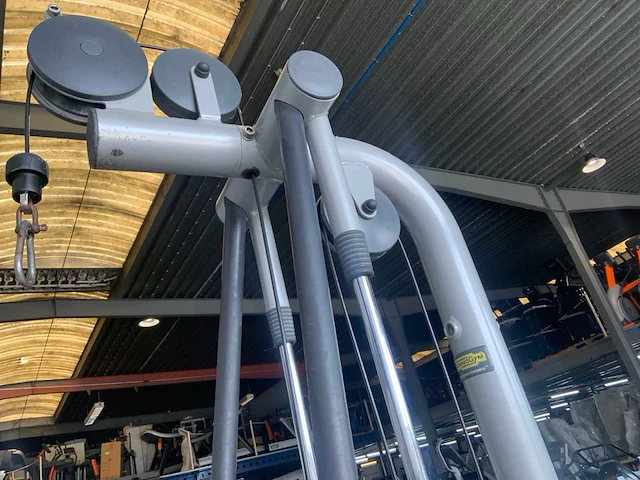 Technogym element cable pulley krachtstation - afbeelding 3 van  5