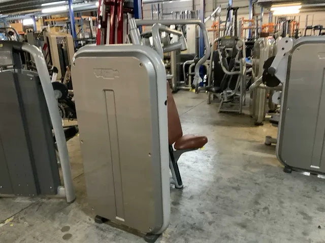 Technogym element chestpress krachtstation - afbeelding 4 van  6