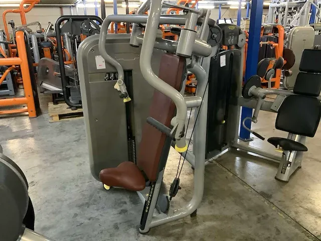 Technogym element chestpress krachtstation - afbeelding 5 van  6