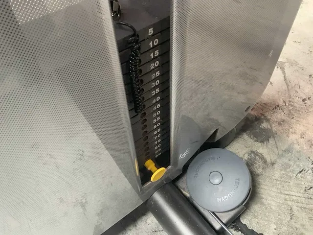 Technogym element chestpress krachtstation - afbeelding 4 van  6