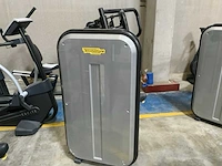 Technogym element chestpress krachtstation - afbeelding 5 van  6