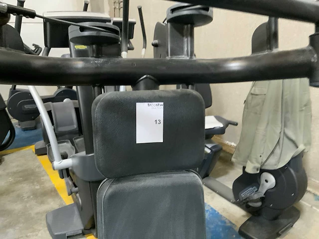 Technogym element chestpress krachtstation - afbeelding 6 van  6
