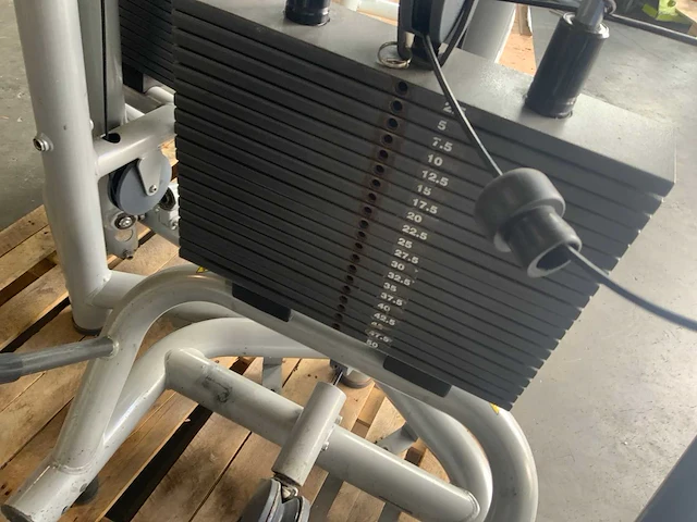 Technogym element crossover krachtstation - afbeelding 3 van  4