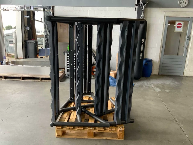 Technogym element dumbbell 3x rek 6 pair krachtstation - afbeelding 4 van  5