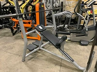 Technogym element incline bench press krachtstation - afbeelding 1 van  4