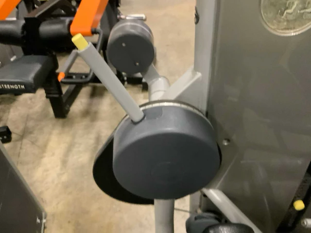 Technogym element leg extension krachtstation - afbeelding 4 van  7