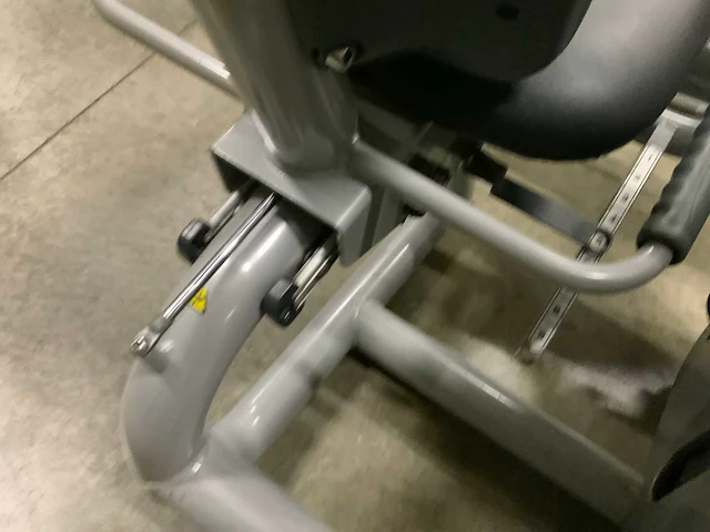 Technogym element leg extension krachtstation - afbeelding 7 van  7