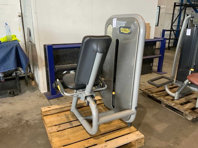 Technogym element leg extension krachtstation - afbeelding 4 van  7