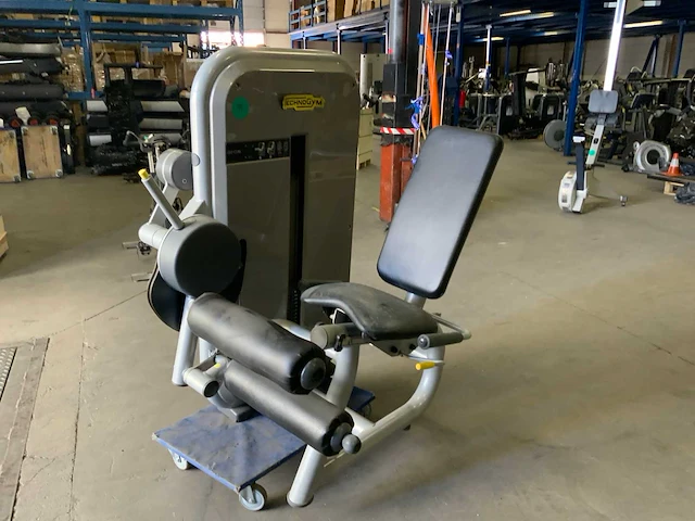 Technogym element legcurl krachtstation - afbeelding 1 van  6