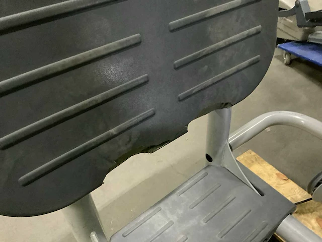 Technogym element legpress krachtstation - afbeelding 4 van  6