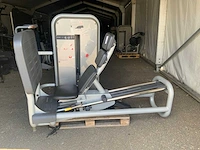 Technogym element legpress krachtstation - afbeelding 1 van  7