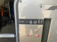 Technogym element legpress krachtstation - afbeelding 4 van  7