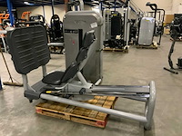 Technogym element legpress krachtstation - afbeelding 1 van  6