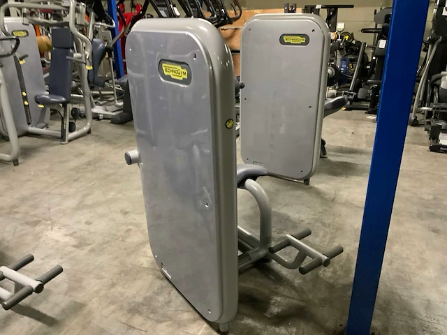 Technogym element lowerback krachtstation - afbeelding 4 van  6