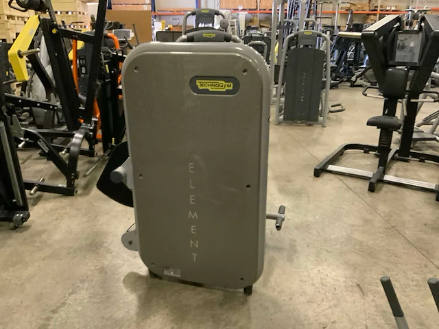 Technogym element lowerback krachtstation - afbeelding 5 van  5