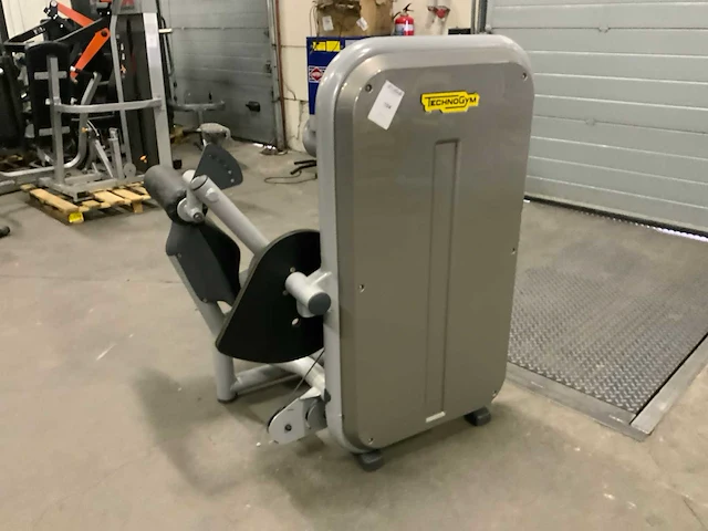 Technogym element lowerback krachtstation - afbeelding 6 van  6