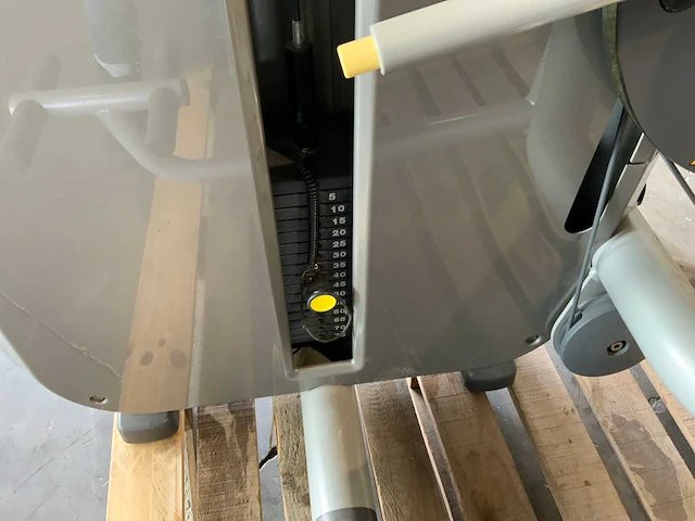 Technogym element lowerback krachtstation - afbeelding 3 van  6