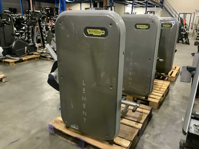 Technogym element lowerback krachtstation - afbeelding 4 van  5