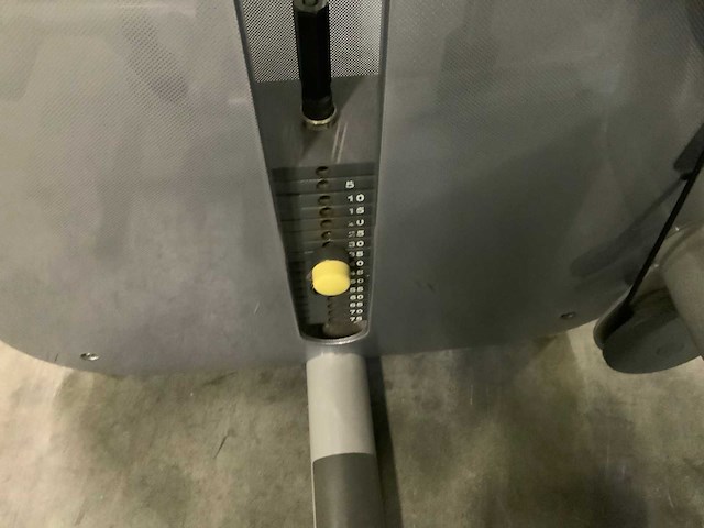 Technogym element lowerback krachtstation - afbeelding 3 van  5