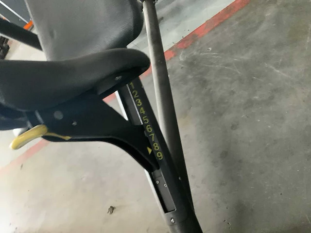 Technogym element olympic incline press krachtstation - afbeelding 4 van  5