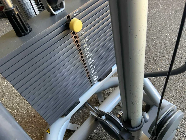 Technogym element olympic incline press krachtstation - afbeelding 7 van  7