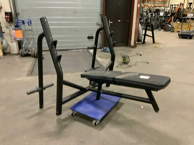 Technogym element olympische flat bench krachtstation - afbeelding 1 van  5